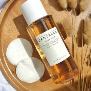 تونر موازن ومهدئ للبشرة بالسينتيلا – SKIN1004 Madagascar Centella Toning Toner